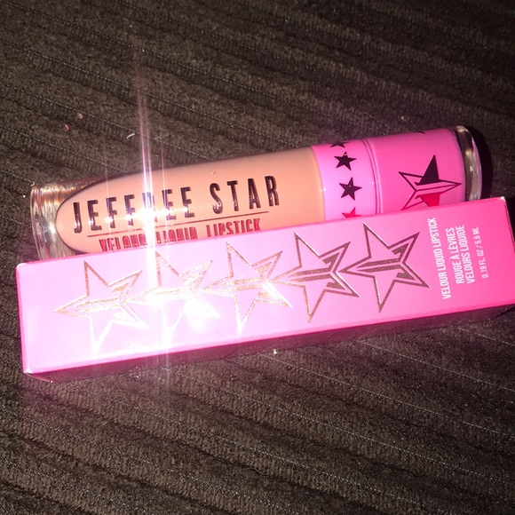 🍁FALL SALE🍁‼️LAST ONE‼️🆕✨💋 “Mannequin” Liquid Lipstick - Picture 2 of 3